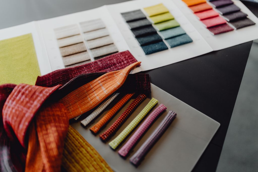 Why Decorating Makes Us Happy #Interiordesign #interiordecorating #paint #colors #homestyling #homedecor #homedesign #moderndecor #colorfuldecor #interiordecor #beautifulhomes #homeinspo #decorinspo #homeinspo #decorating #interiorstyle #homestyle #colorstrategy #colorconsultant #interiorcolor #colorfuldecor